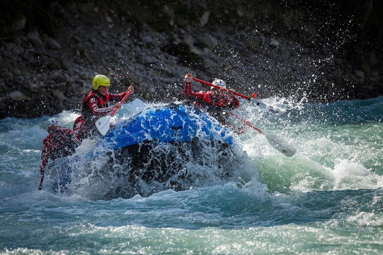 ホテル Area 47 - Tirol エッツタール・バーンホフ エクステリア 写真